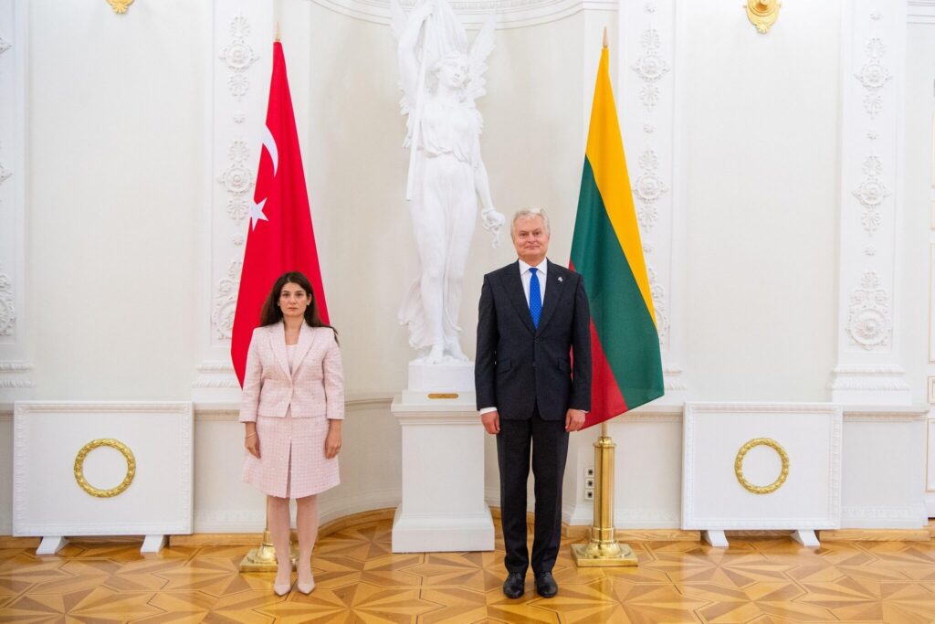 Ambassador and President 4